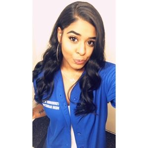 Meet your Posher, Julia